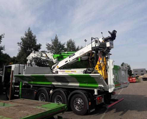 Vrachtwagen truck opbouw Van Boekel tweezijdige klep