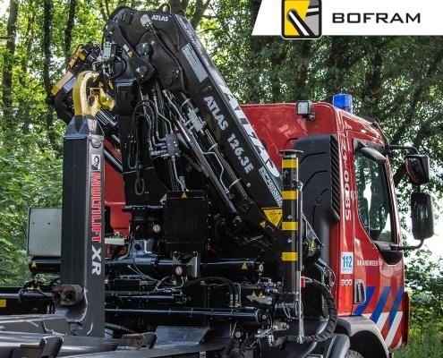 Brandweer Bofram Atlas autolaadkraan in Noord-Brabant